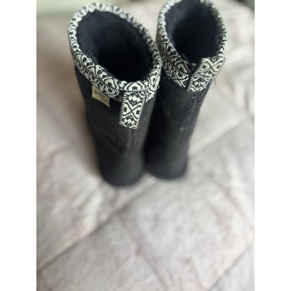 Western Chief Women's Black Boot Size Large Fur Unique Pattern - Picture 4 of 5